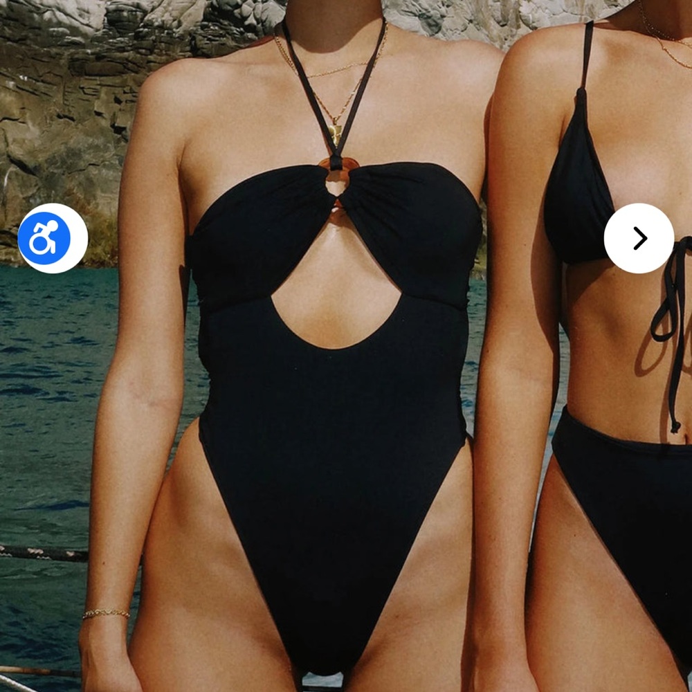 NWT Dippin daisys Large Wave Rider Adjustable Tie One Piece black strapless